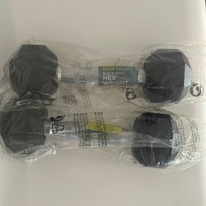 Brand new - set of two 5lb Ignite by Spri hex weights! Two 5lb Rubber Dumbbells